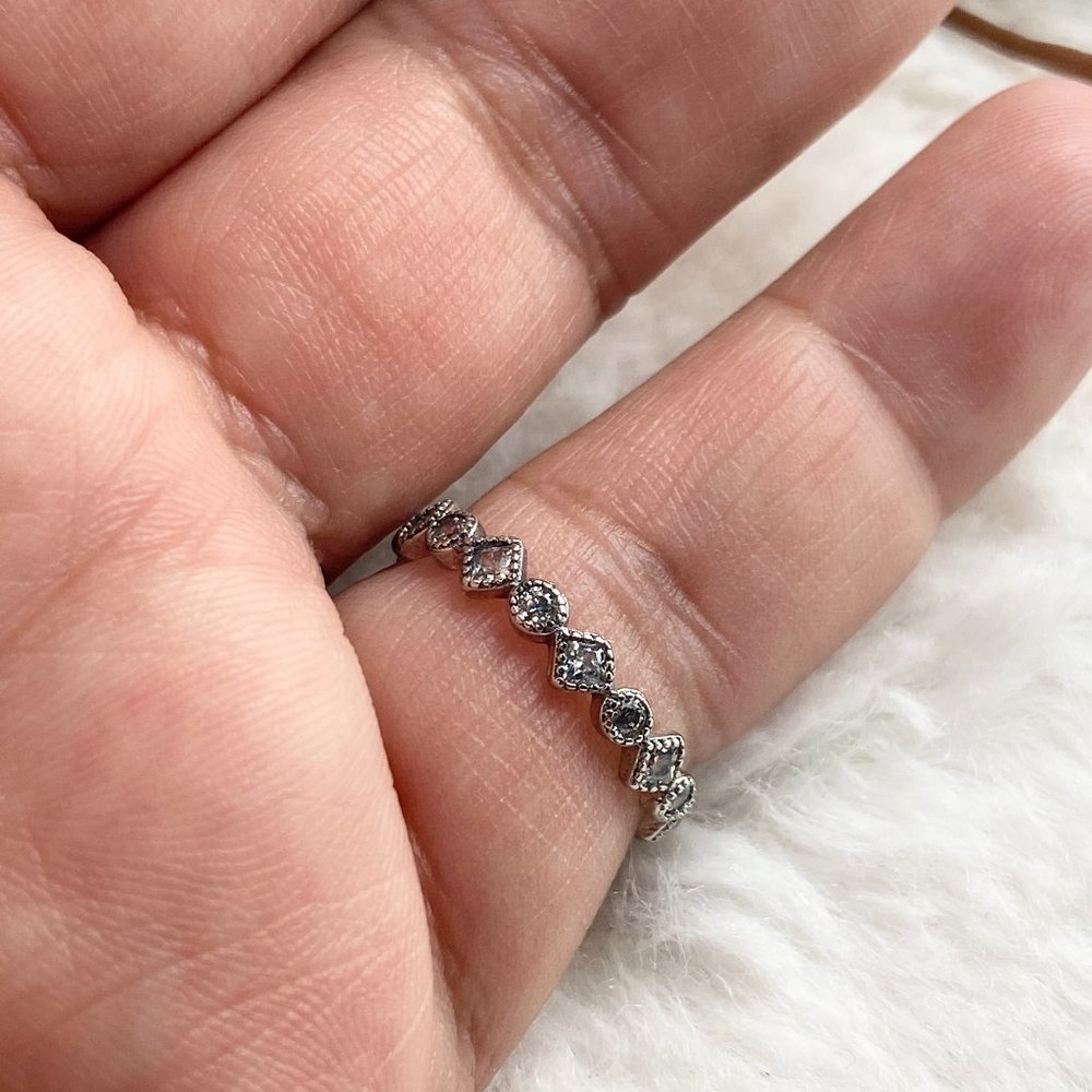 925 Sterling Silver Stackable Cubic Zirconia Ring Size 7 - Picture 7 of 8